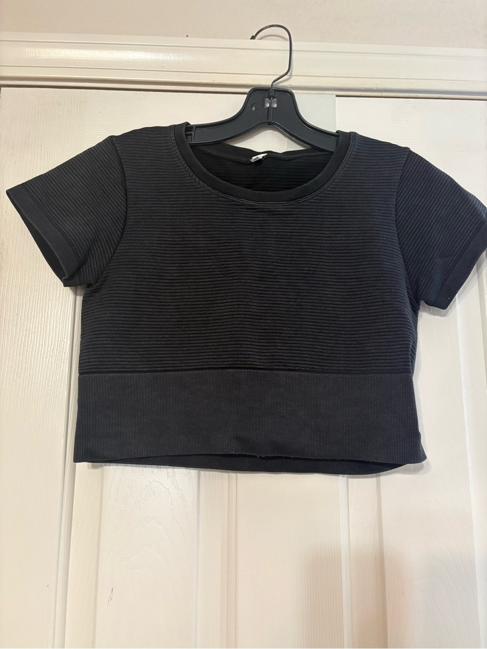 Aerie Black Ribbed Crop Top - Casual Short Sleeve